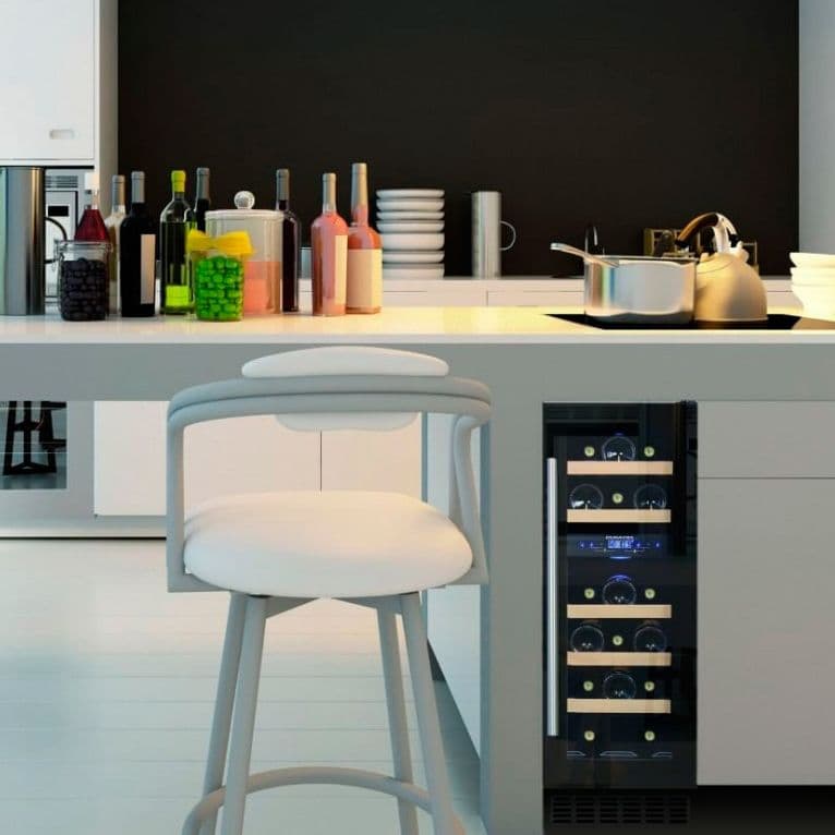 Шкаф винный Dunavox DAU-17.57DB