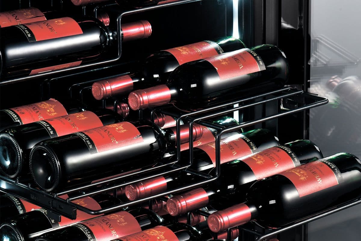 Шкаф винный Temptech CPROX60SRB