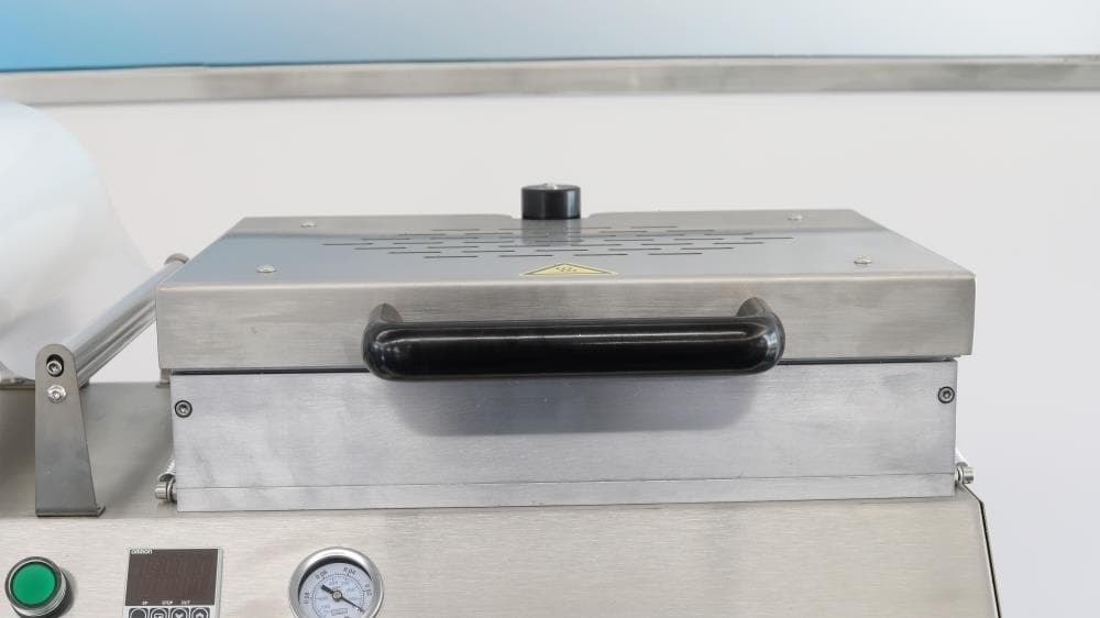 Запайщик лотков с газонаполнением Hualian Machinery HLV-450T