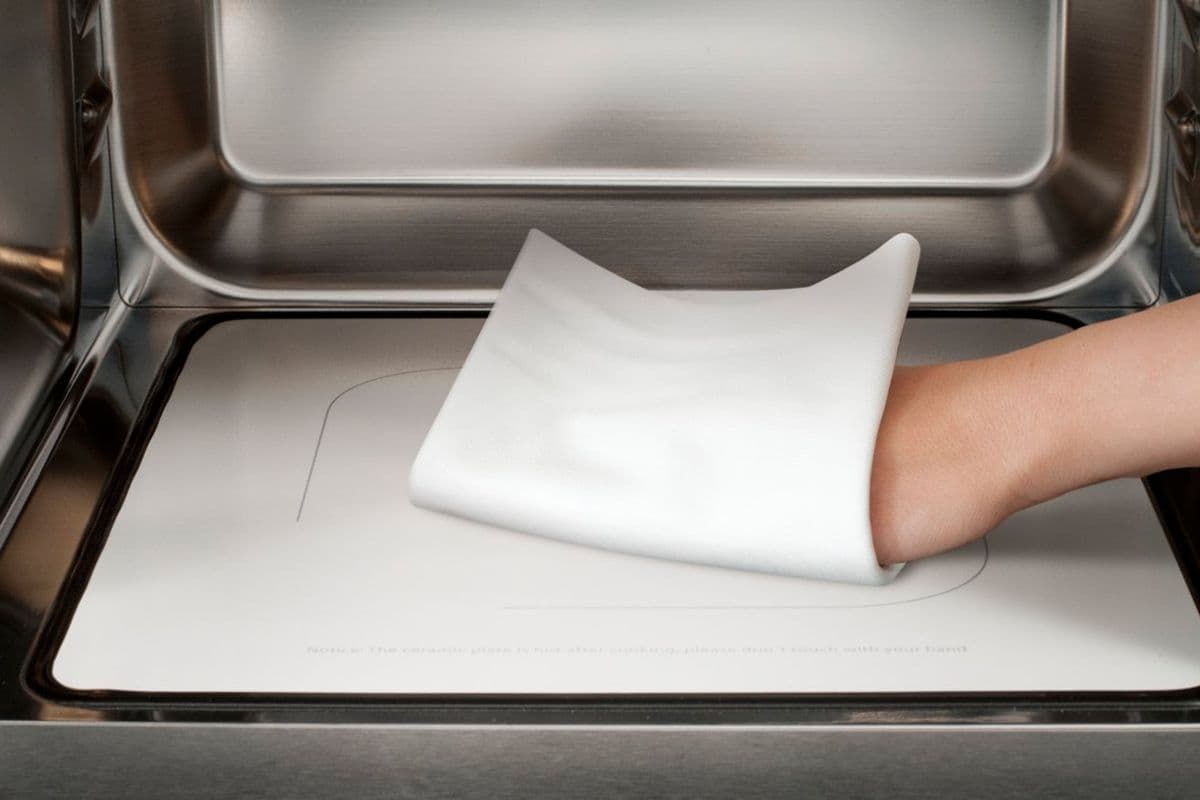 Микроволновая печь CASO MCG 25 Ceramic Chef