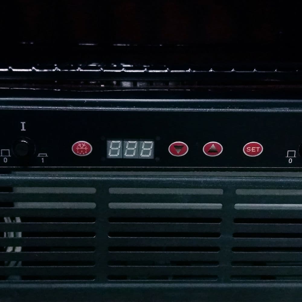 Шкаф винный IP Industrie CIR 140 CFU