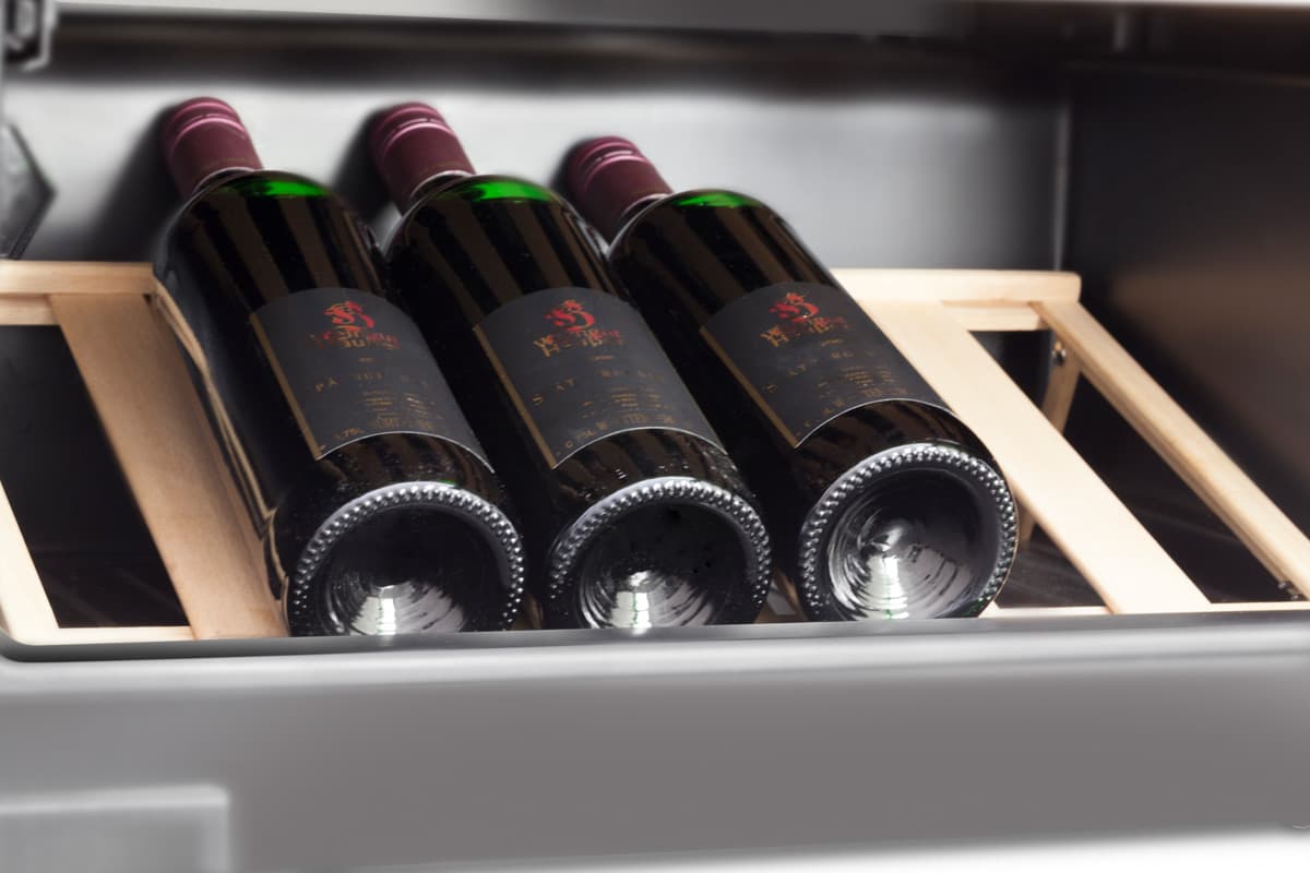 Шкаф винный CASO WineDeluxe E 29