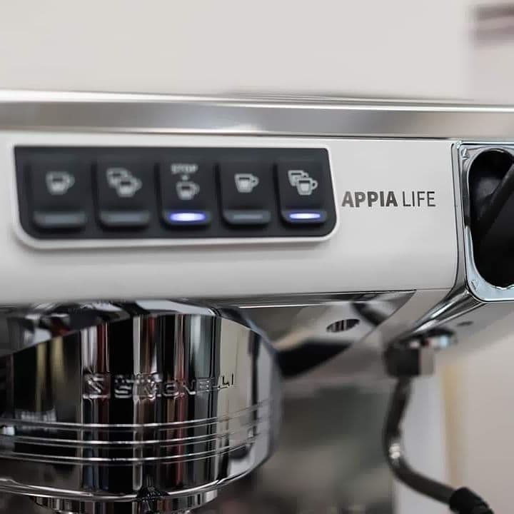 Кофемашина рожковая Nuova Simonelli Appia Life 2Gr V высокие группы, экономайзер, белая