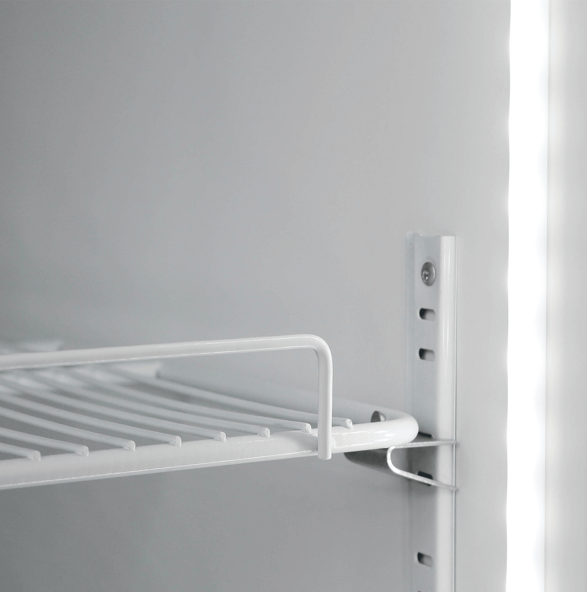 Шкаф холодильный Бирюса 770RDNY