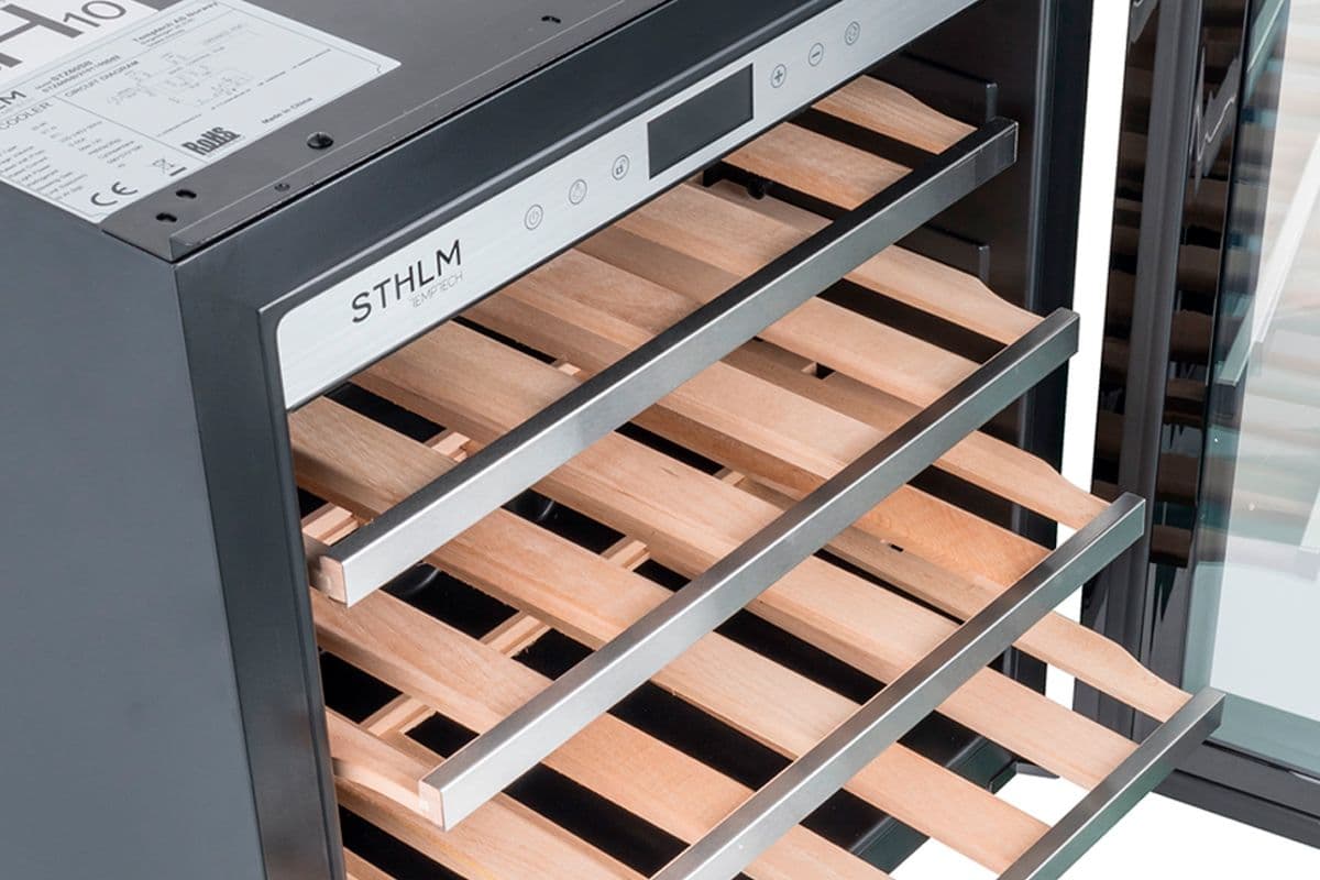 Шкаф винный Temptech STZ60SB