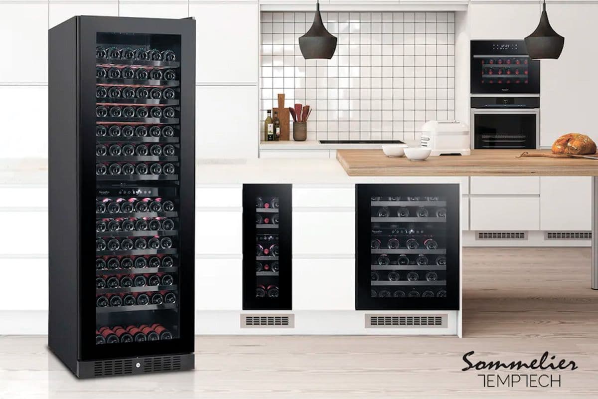 Шкаф винный Temptech SOMX60DRB