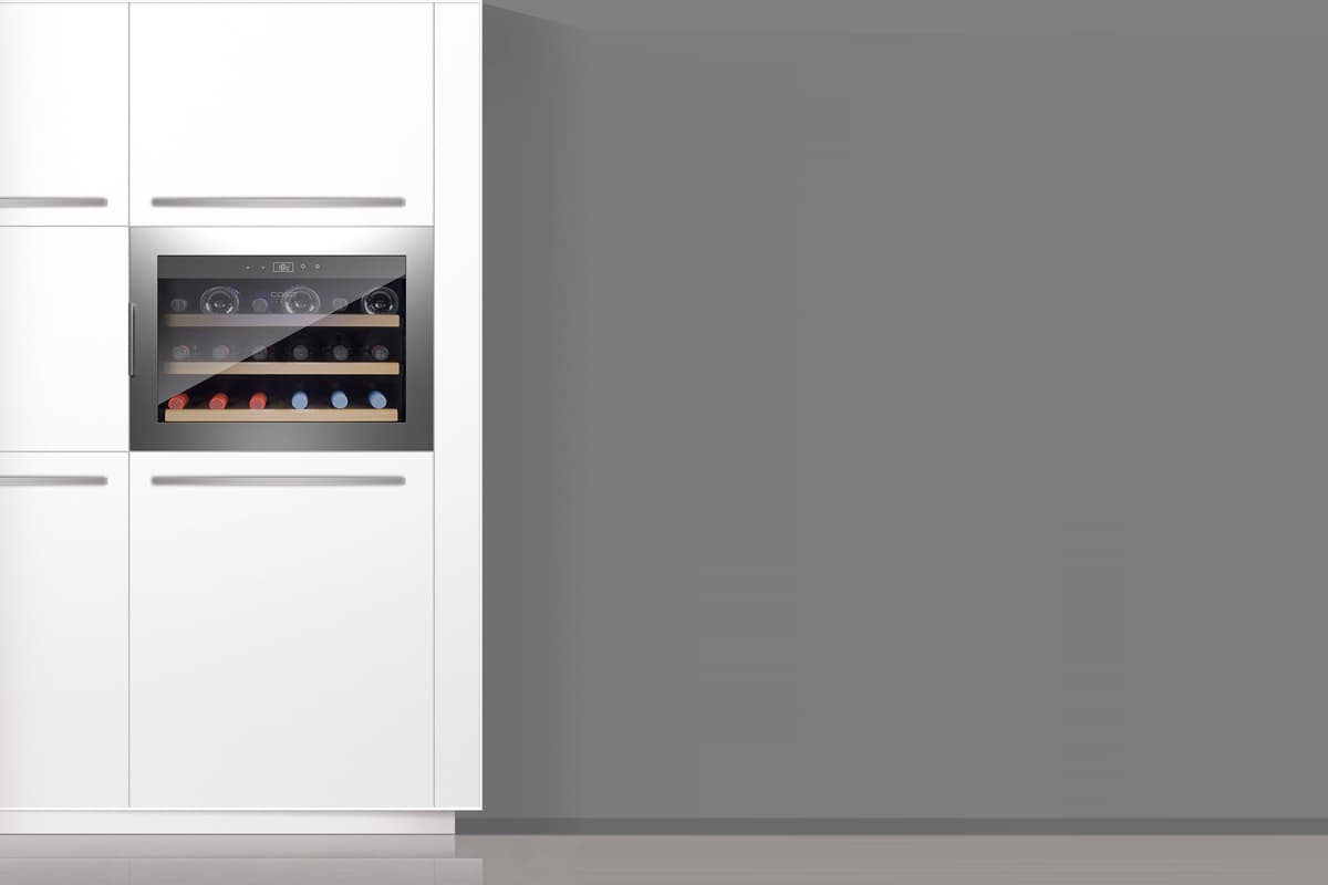 Шкаф винный CASO WineSafe 18 EB inox