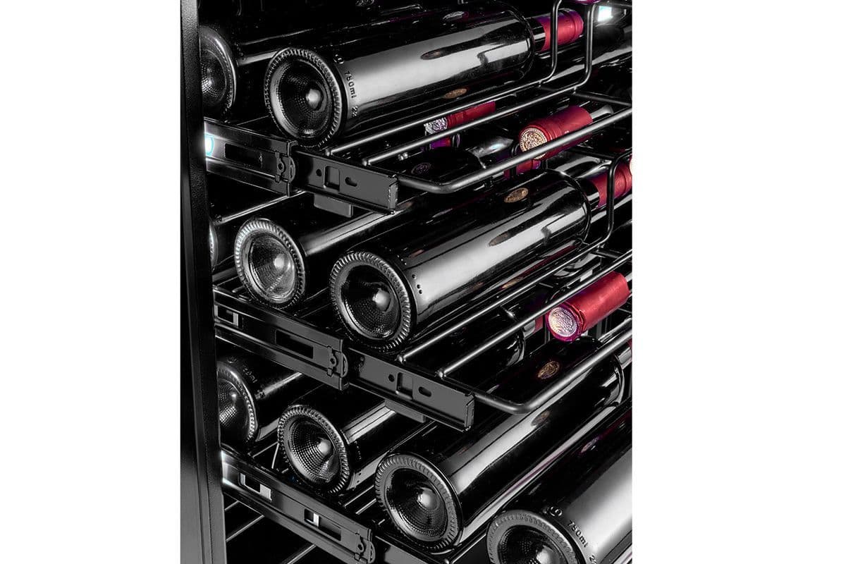 Шкаф винный Temptech CPRO1800SRB